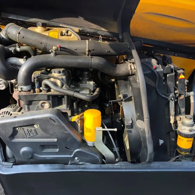 Як правильно обслуговувати навантажувач JCB: регламент, витратні матеріали та типові помилки Навантажувач JCB